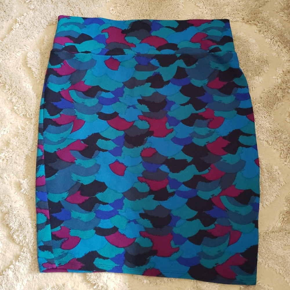 LuLaLRoe Cassie Pencil Skirt
